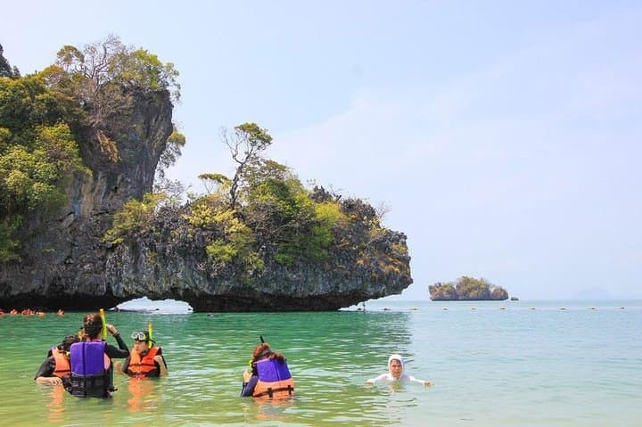Krabi Hong Islands Snorkeling & Sunset Longtail Boat Tour photo 6