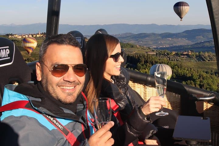 Private Luxury Hot Air Balloon Flight Over Tuscany from Florence