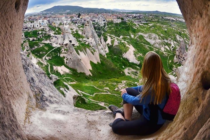 Cappadocia Red Tour: One-Day Route Through Fairy Chimneys, Avanos Pottery & Uchisar Castle