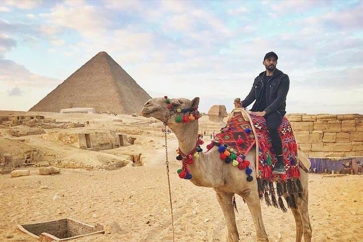 Camel Ride at Giza Pyramids: Panoramic Views & Valley Temple Visit photo 4