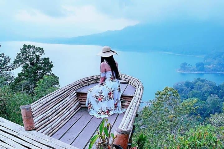 Handara Gate & Ulun Danu Beratan Day Tour: Handara Gate, Wanagiri & Banyumala Waterfall photo 4