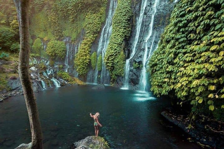 Handara Gate & Ulun Danu Beratan Day Tour: Handara Gate, Wanagiri & Banyumala Waterfall