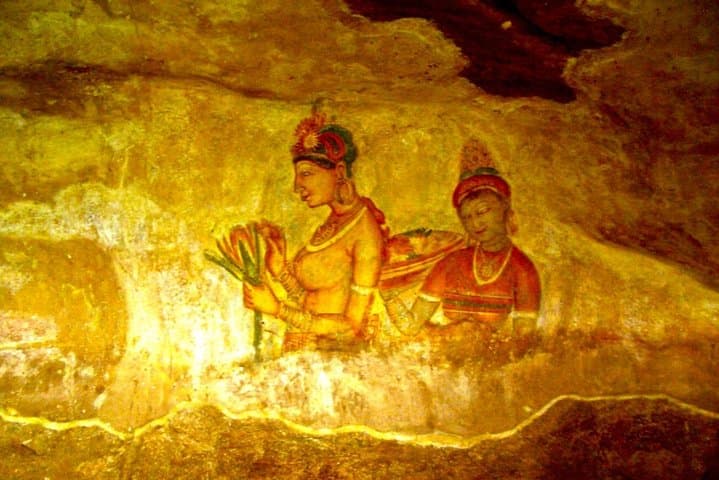 Sigiriya Rock and Dambulla Cave Temple: Private Day Trip from Colombo