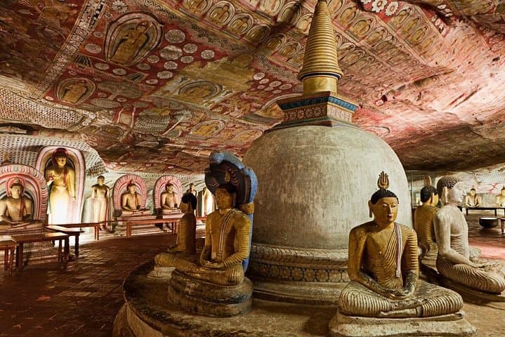Sigiriya Rock and Dambulla Cave Temple: Private Day Trip from Colombo photo 2