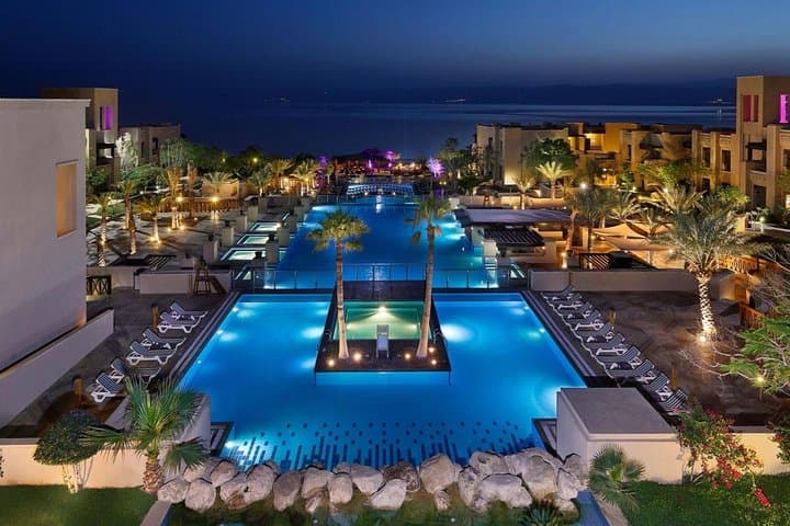 Dead Sea Day Pass with Lunch and Private Transfer from Amman