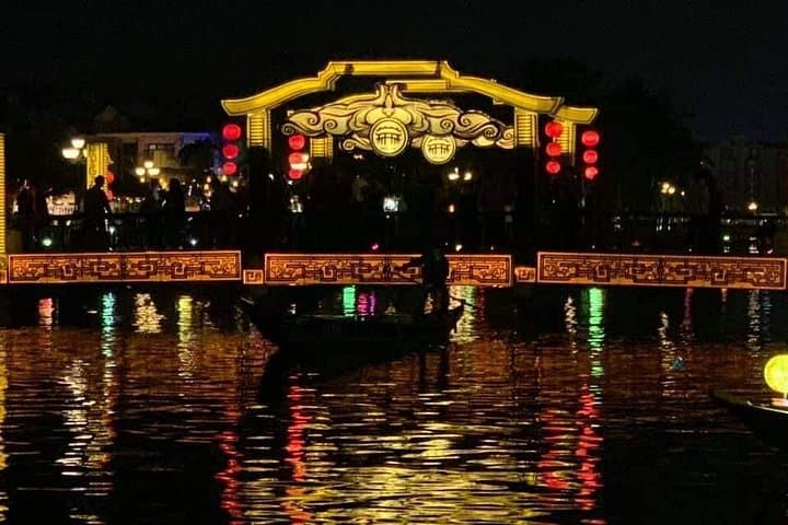 Marble Mountain & Hoi An Walking Tour: Sampan Lantern Ride and Night Market photo 6