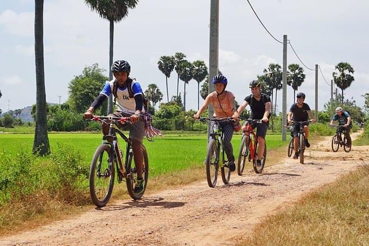 Siem Reap Countryside Bicycle Tour — Markets, Paddy Fields & Village Crafts photo 3