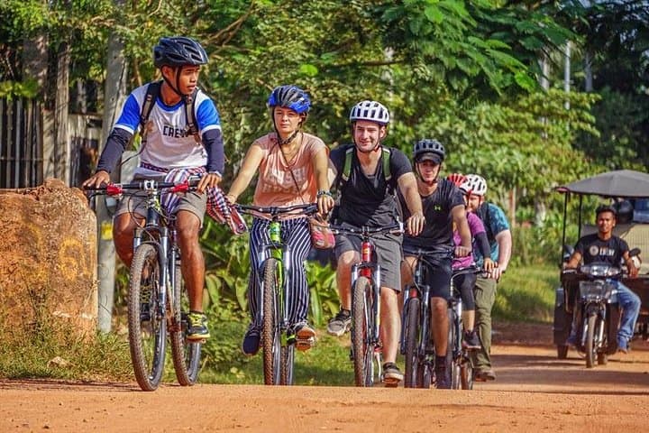 Siem Reap Countryside Bicycle Tour — Markets, Paddy Fields & Village Crafts photo 1