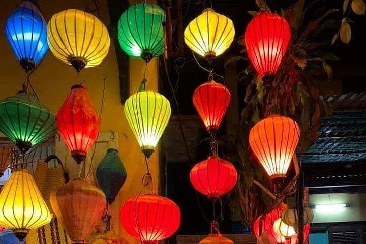 Marble Mountain & Hoi An Walking Tour: Sampan Lantern Ride and Night Market photo 5