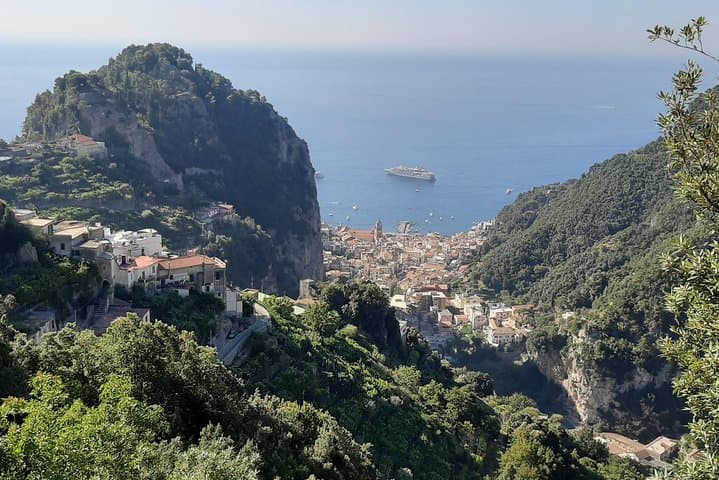 Hiking Valle delle Ferriere: Amalfi’s Waterfalls, Prehistoric Ferns & Paper-Mill Ruins