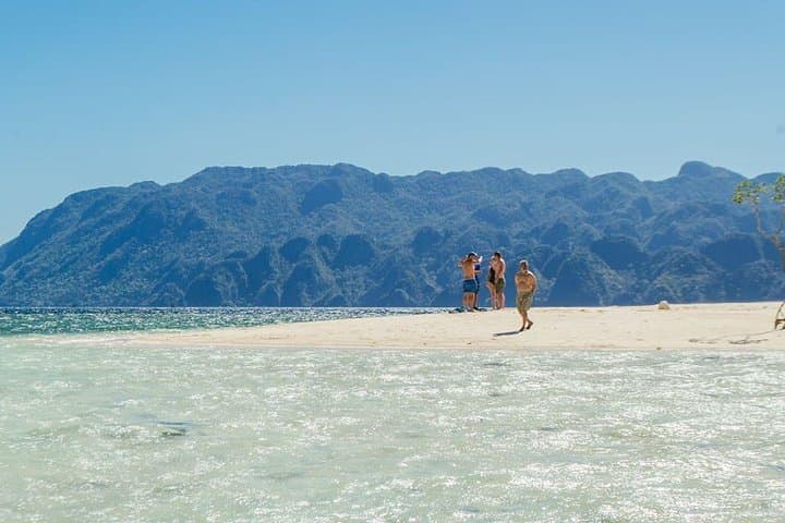 7-Day Palawan Adventure: Puerto Princesa, El Nido & Coron Island Hopping photo 6
