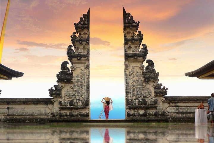 Lempuyang Heaven Gate, Tirta Gangga & Tukad Cepung Waterfall Day Tour from Ubud