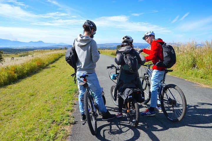 Aso Cycling and Farming: Private Day Tour from Senomoto Kogen photo 2