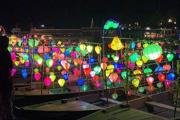 Golden Bridge & Hoi An Day Tour: Ba Na Cable Car, Ancient Town & Lantern Night Market photo 3