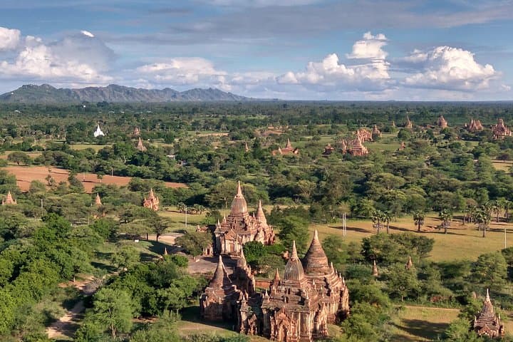 Explore Bagan in a Day: Private Car & Horse Cart Tour of Ancient Temples photo 3