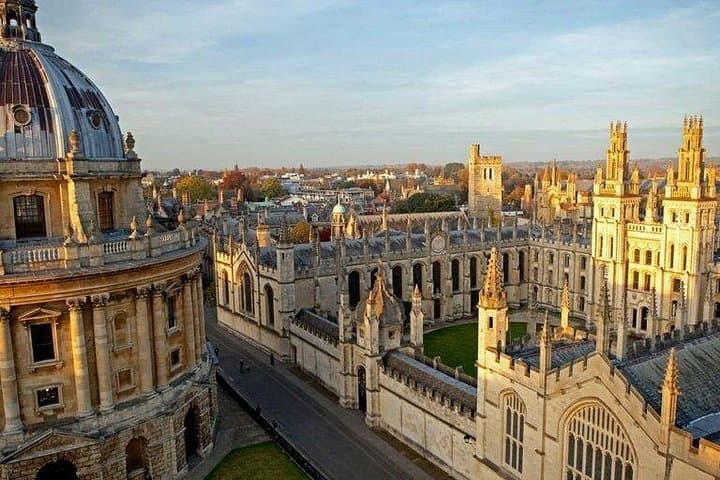 Private Stonehenge & Oxford Day Tour from London — What to Expect photo 1