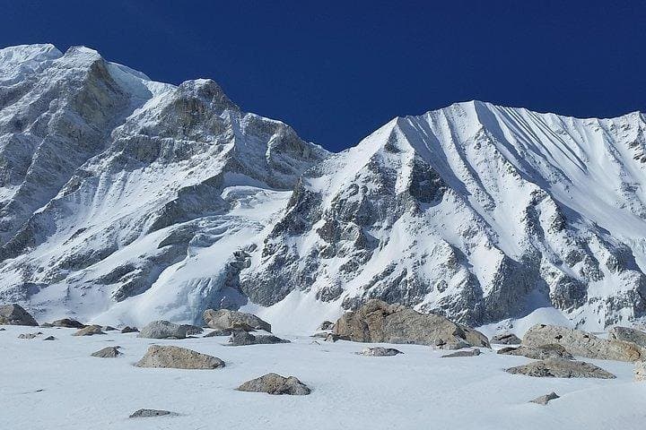 Manaslu Circuit Trek: 15-Day High-Altitude Loop to Larkya La photo 4