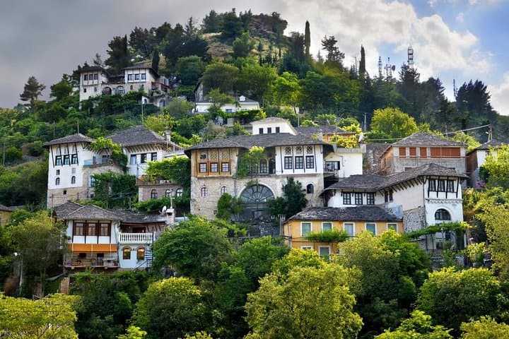 Gjirokaster, Blue Eye & Lekursi Castle: Day Trip from Saranda to Ottoman Streets and Turquoise Springs