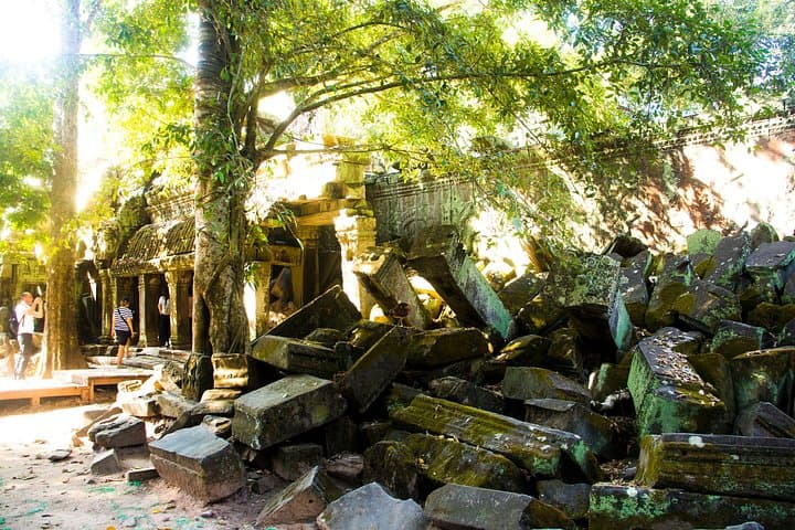 Exploring Beng Mealea and the Roluos Group: Off-the-Beaten-Path Temples Near Siem Reap photo 6