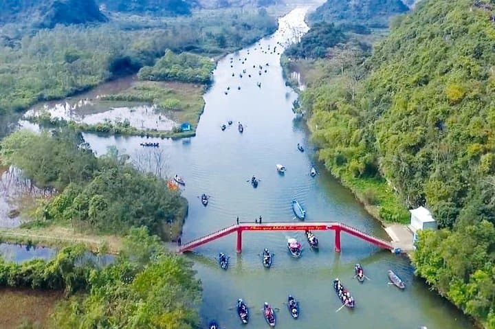 Private Perfume Pagoda Full-Day Tour from Hanoi — Boat, Cave & Pilgrim Trails photo 4