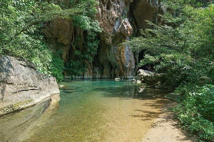 Abandoned Valley, Golden Cave & E-Cave: 1-Day Phong Nha Jungle Trek photo 2