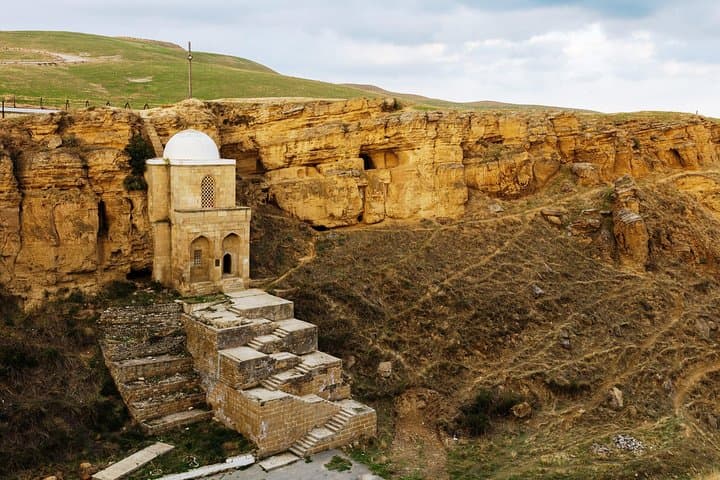 Shamakhi & Lahij Day Tour from Baku — Diri Baba, Juma Mosque & Mountain Crafts photo 5