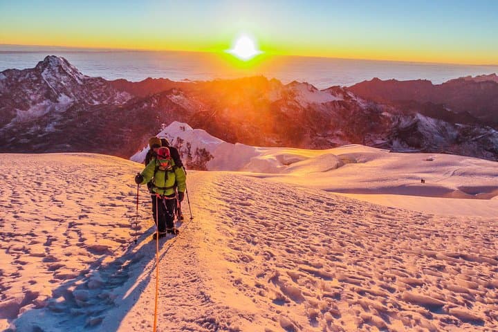 Climb Huayna Potosí: 2-Day Guided Ascent to 6,094 m from La Paz photo 3