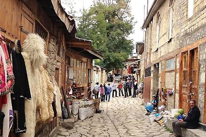 Shamakhi & Lahij Day Tour from Baku — Diri Baba, Juma Mosque & Mountain Crafts photo 6