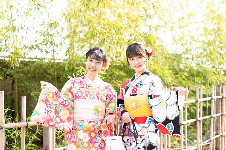 Asakusa Kimono Experience: Rent a Kimono and Walk Sensoji Temple