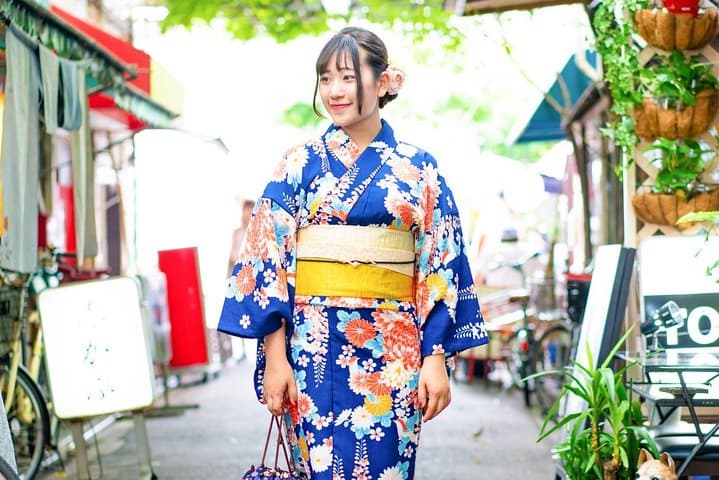 Asakusa Kimono Experience: Rent a Kimono and Walk Sensoji Temple photo 4