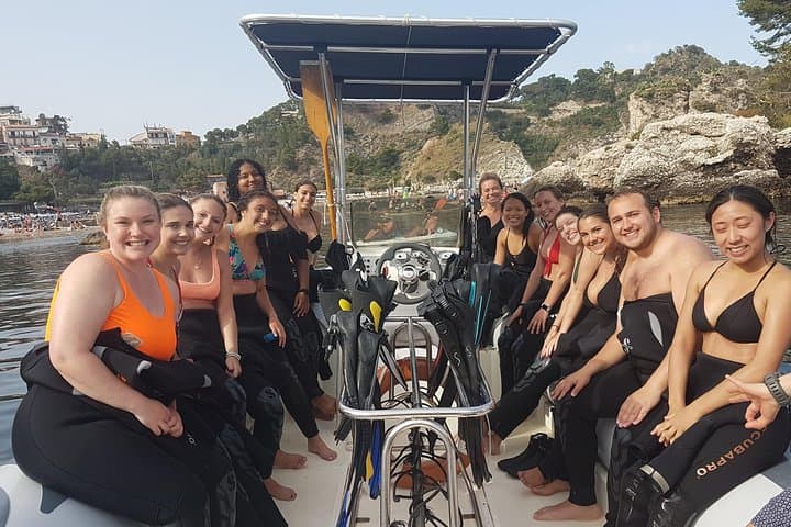 Snorkeling Taormina Mazzarò: Boat Trip to Sicily's Crystal Reefs photo 2