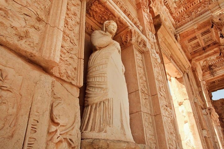 Best of Ephesus Tour from Kusadasi: Temple of Artemis, Ephesus Ruins & House of the Virgin Mary photo 3