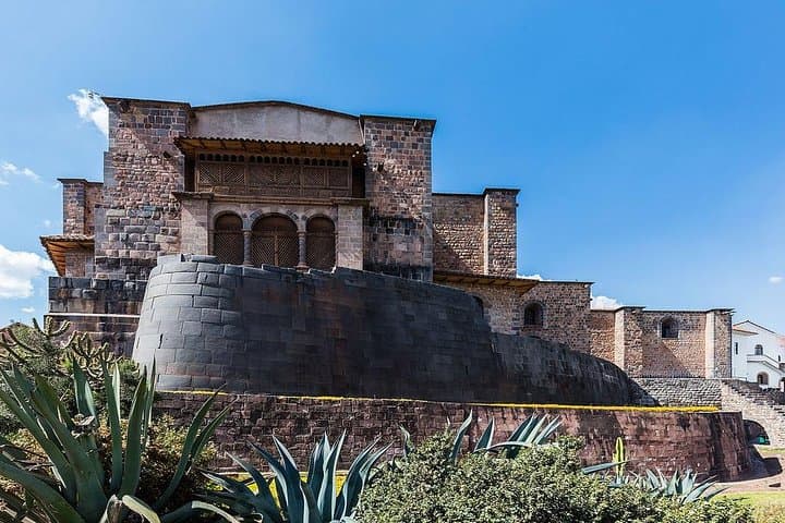 4-Day Cusco & Sacred Valley: Machu Picchu and Rainbow Mountain Tour photo 6