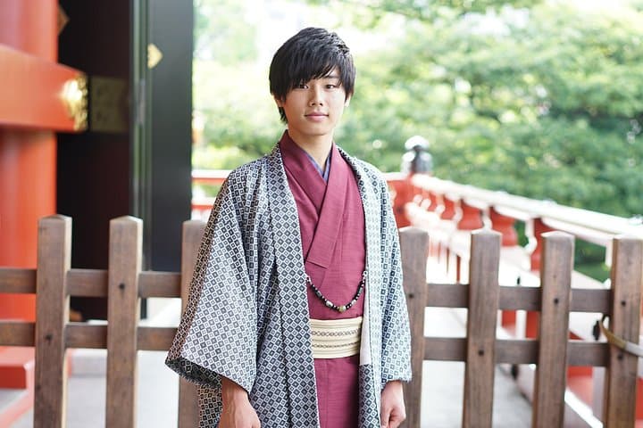 Asakusa Male Kimono Rental: 2-Hour Dressing & Walk by Sensoji Temple photo 1