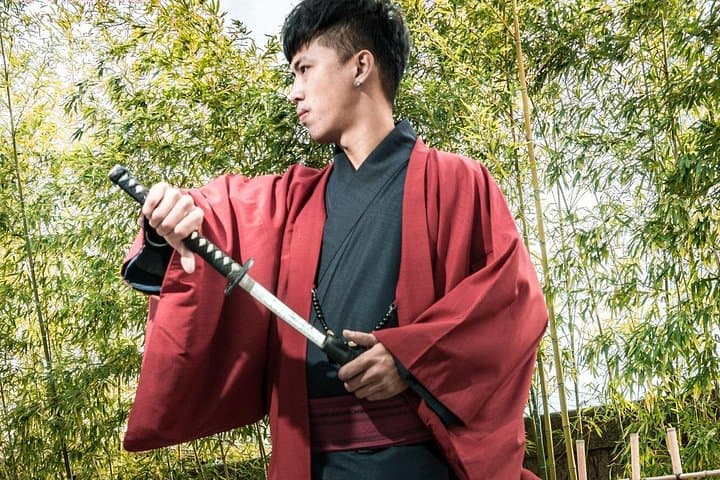 Asakusa Male Kimono Rental: 2-Hour Dressing & Walk by Sensoji Temple photo 3