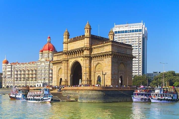 3-Day Mumbai City Tour: Gateway of India, Elephanta Caves & Bollywood Experience