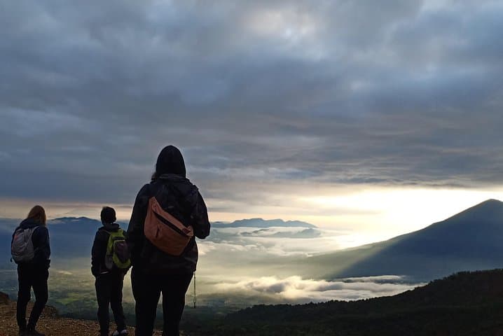 Papandayan Volcano Day Trip: Sunrise, Craters & Kampung Naga