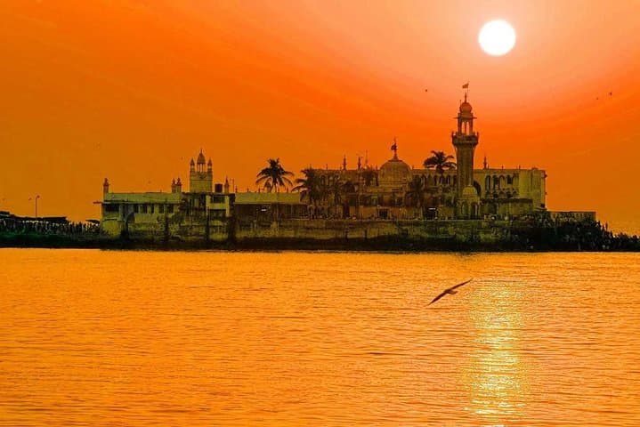 Discover Mumbai: A Personalized Journey Through India's Bustling Metropolis photo 5