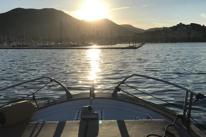 Sunset Boat Aperitif in Cinque Terre — Private Romantic Cruise Along the Five Villages photo 3