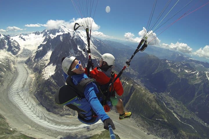 Acrobatic Paragliding Tandem Flight Over Chamonix — Tandem Alps Air Experience photo 4