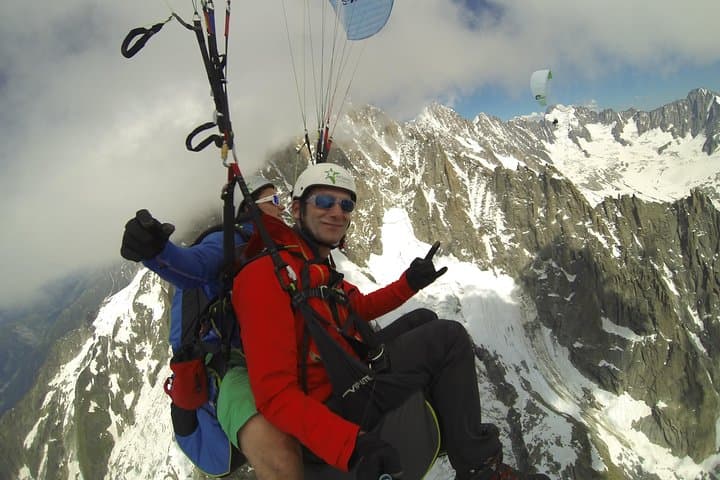 Acrobatic Paragliding Tandem Flight Over Chamonix — Tandem Alps Air Experience photo 2