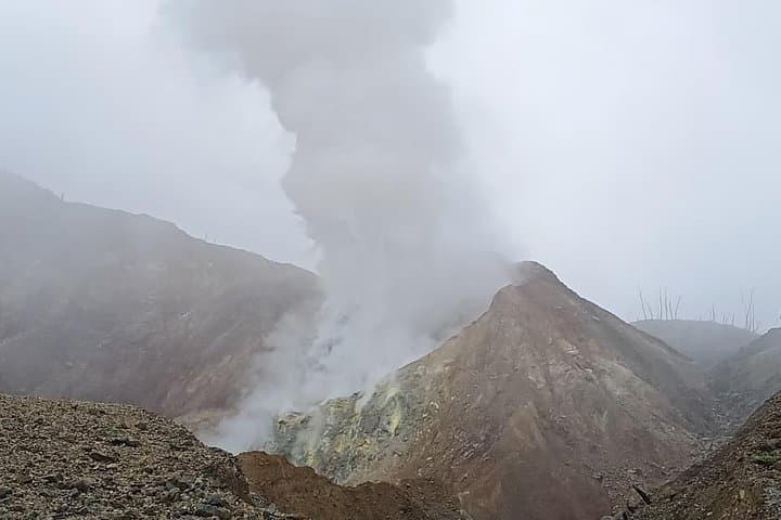 Kawah Putih & Papandayan: 2-Day Volcano, Hot Springs and Kampung Naga Cultural Tour photo 4
