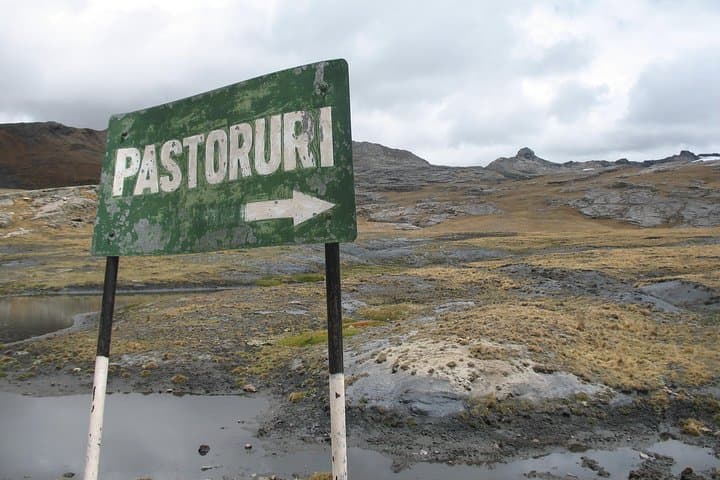 Pastoruri Glacier Private Day Trip from Huaraz — Full-Day High-Altitude Glacier Experience photo 4