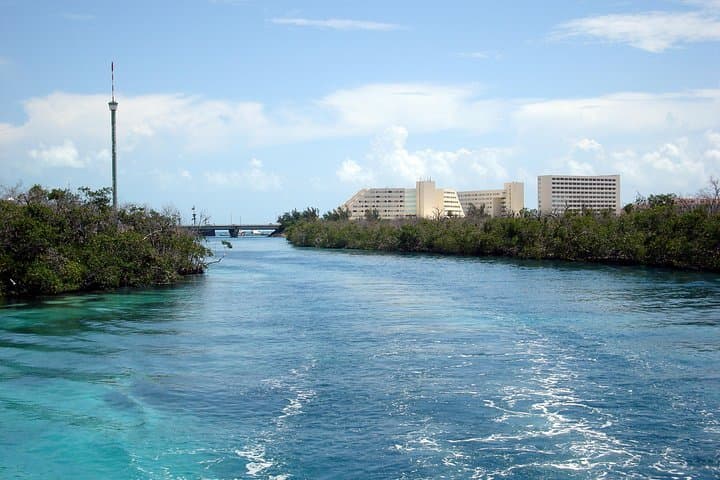 Speedboat Tour in Cancún: Snorkel Punta Nizuc & Nichupté Mangrove Adventure photo 6