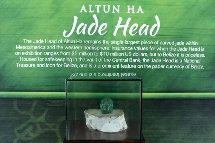 Howler Monkeys and Mayan Adventure at Altun Ha, Belize photo 5