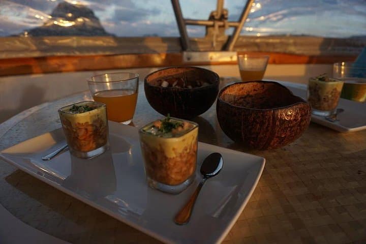 Private Sunset Lagoon Cruise in Bora Bora — Cultural Canoe Tour at Twilight photo 2