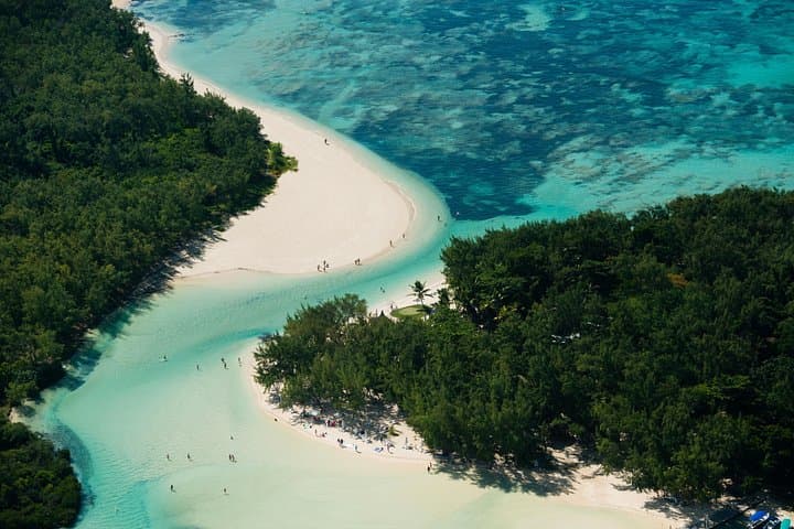Speedboat to Ile aux Cerfs: Full-Day Trip with BBQ and Hotel Transfers photo 2