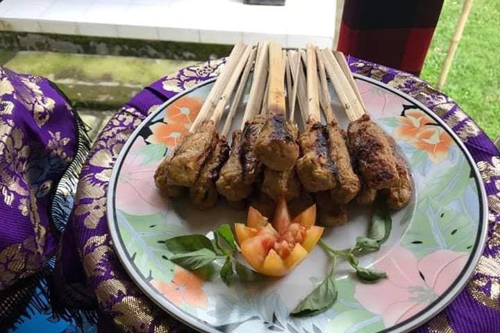 Learn Balinese Cooking in Ubud — Market-to-Table Private Class photo 4