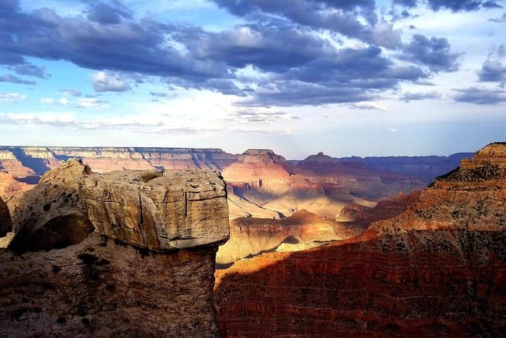 Grand Canyon South Rim Guided Day Tour from Flagstaff: History, Views & Navajo Trading Post photo 2