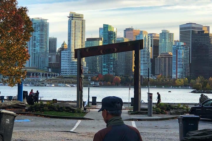 Romantic Vancouver Honeymoon Day Tour — Private Couples' City Experience photo 3